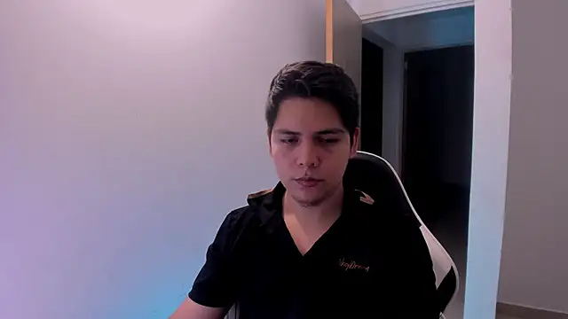Webkamerová show Asta_YunoXXX