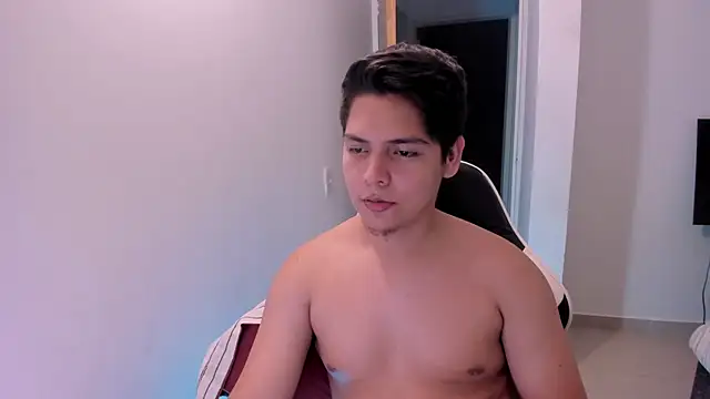 Asta_YunoXXX webkamerás műsora