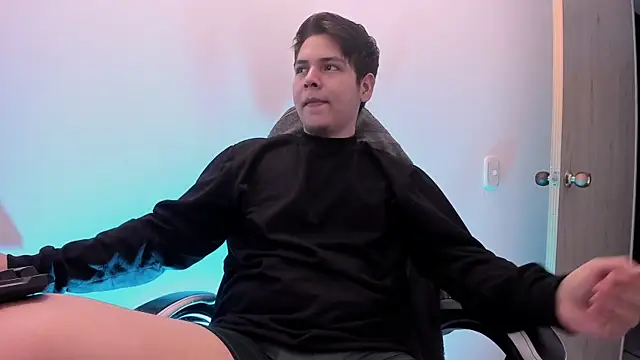 عرض كام Asta_YunoXXX