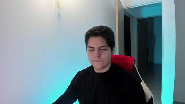 Webkamerová show Asta_YunoXXX