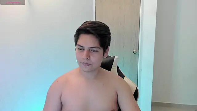 Webkamerová show Asta_YunoXXX