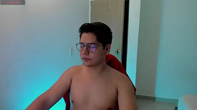 הופעת וובקאם של Asta_YunoXXX