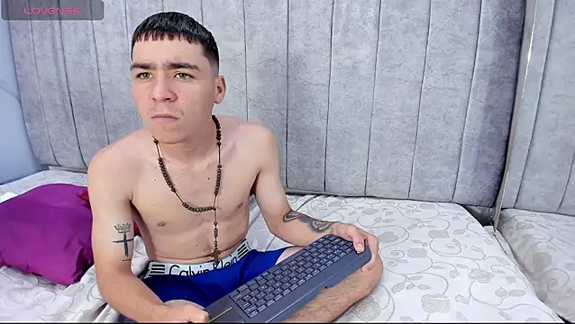Show webcam de lucy_78_sweet