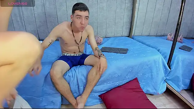 Chat +18 de lucy_78_sweet ao vivo