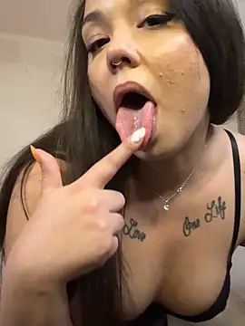 Kassikassou 网络视讯表演