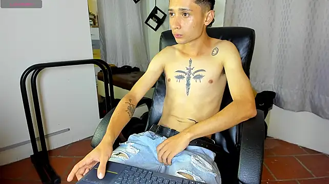 LucassSmith11 Шоу с уебкамера