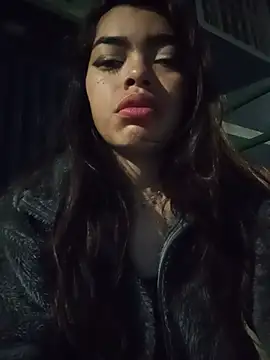 RocioardienteのライブXXXチャット