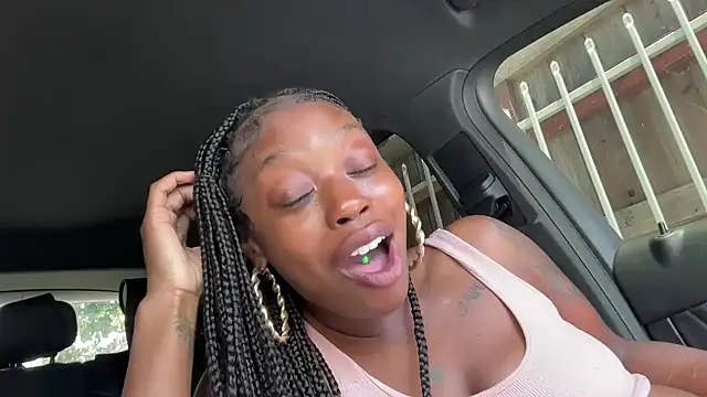 sevynsexysinss webcam show
