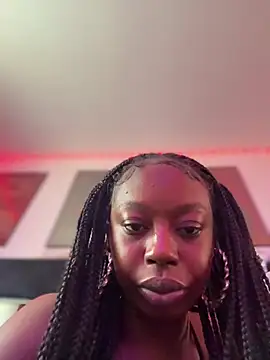 sevynsexysinss: διαδικτυακό σόου στην κάμερα