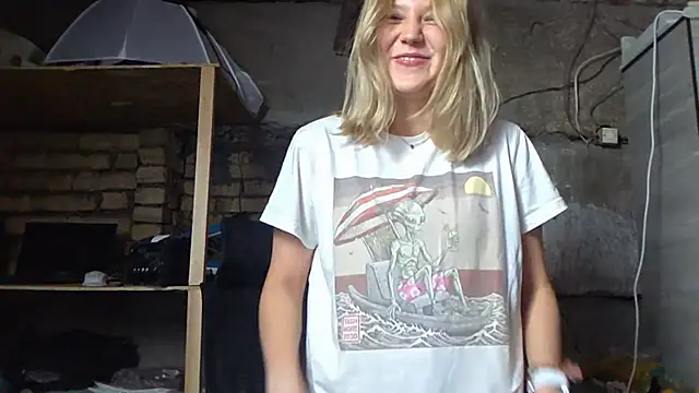 Вебкам-шоу ShinyJules