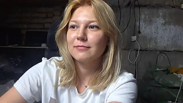 ShinyJules Webcam show
