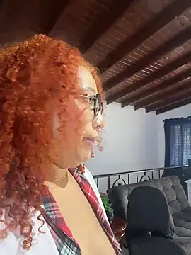 Chat +18 de BonnieRitz ao vivo