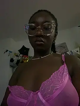 Chat +18 de ZahhyFrequency ao vivo