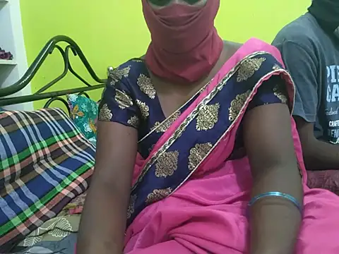 tamil_sumathi Show in webcam
