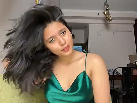 Naira_fitn Webbikameraesitys