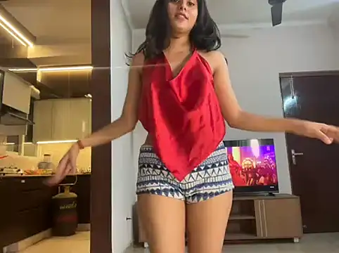 Pokazy przed kamerką – Naira_fit