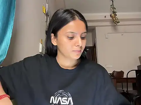 Naira_fit Show Webcam