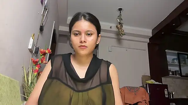Naira_fitn Webbikameraesitys