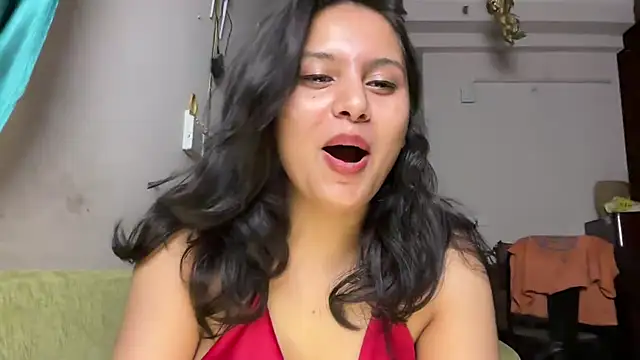 Naira_fit Pertunjukan Webcam