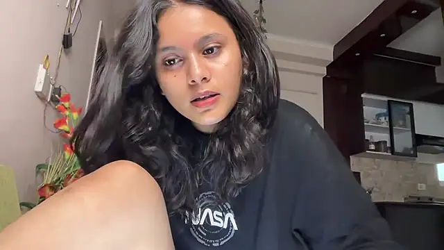 Pokazy przed kamerką – Naira_fit