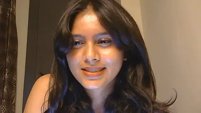 Naira_fit Show Webcam
