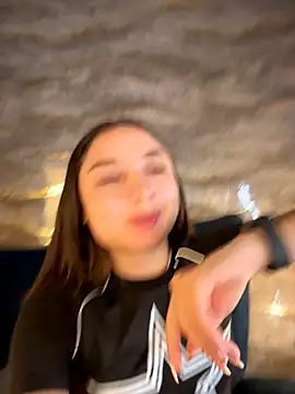 Czat XXX na żywo – Mia_Luxor