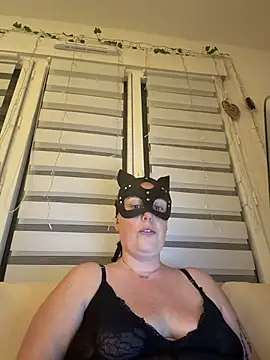 bellavelours' Live XXX Chat