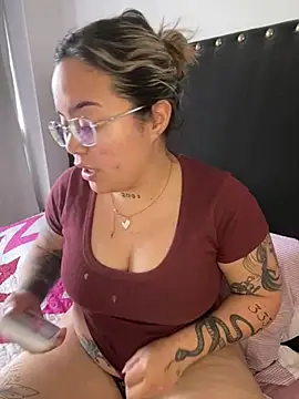 Lindalatina2001 Webcam-Show