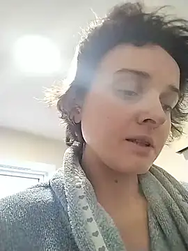 Pokazy przed kamerką – Amy01112