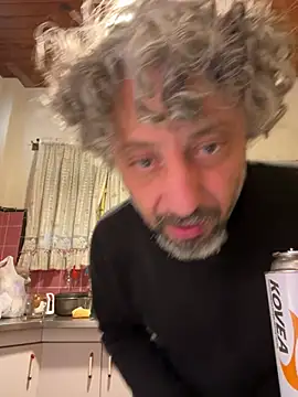 Petebulimia webkamerás műsora