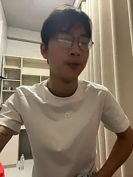 xiaoshuai2660's Live XXX Chat