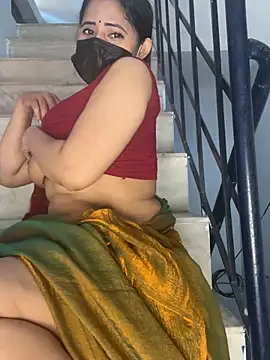 Show modela Hot-Haney77 na web-kameri