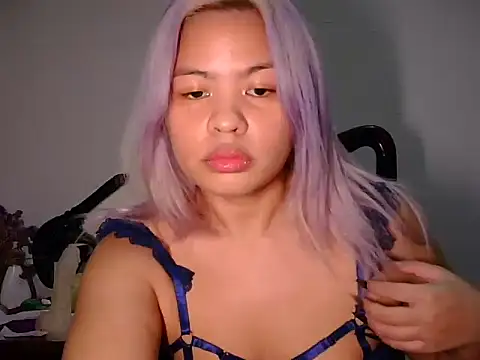 Tina_Slick Pertunjukan Webcam