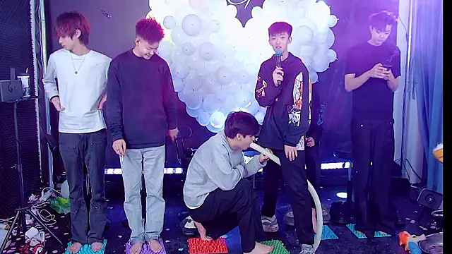 TNT-001 Pertunjukan Webcam