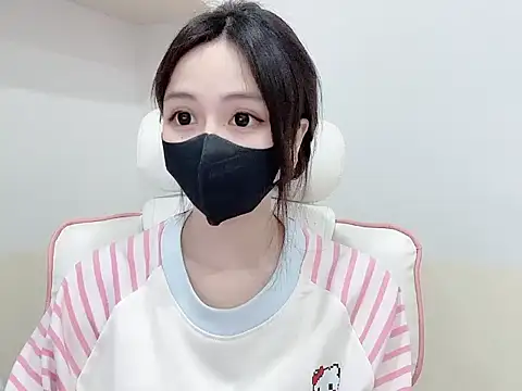 Yuyu-baobei Adlı Modelin Canlı XXX Sohbeti