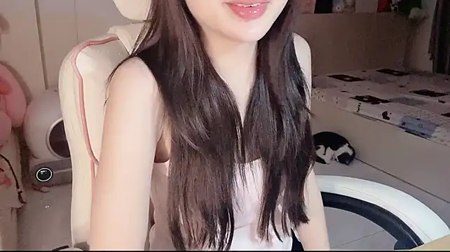 Yuyu-baobei Adlı Modelin Canlı XXX Sohbeti