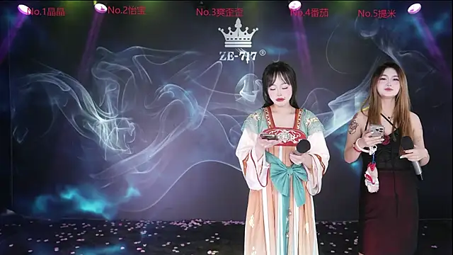 ZE-717's Live Sex Cam Show