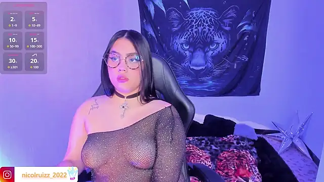 Nicolle_Ruizz Chat XXX in diretta