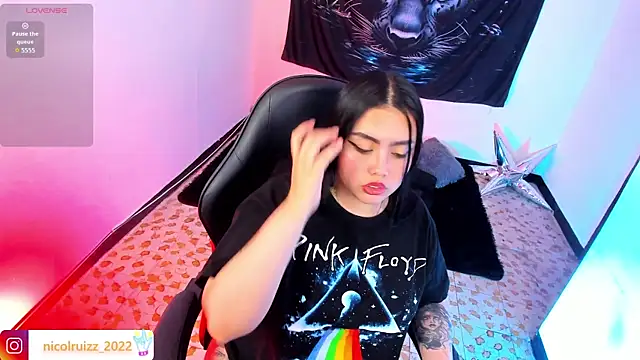 Živý XXX chat Nicolle_Ruizz