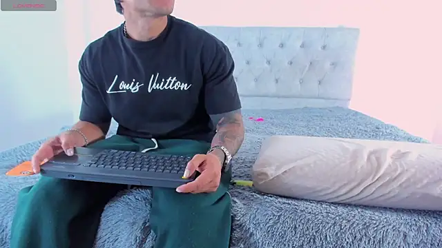 Webkamerová show sara_marin18