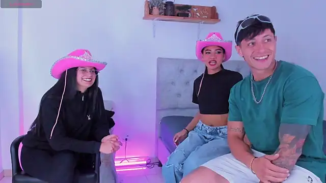 Вебкам-шоу sara_marin18
