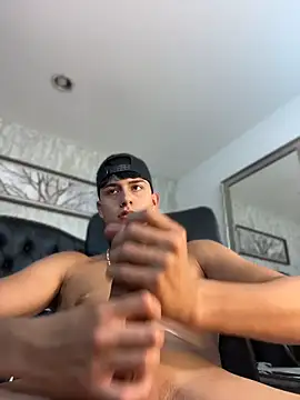 Lander_Cruz's Webcam Show