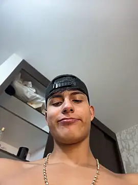 عرض كام Lander_Cruz