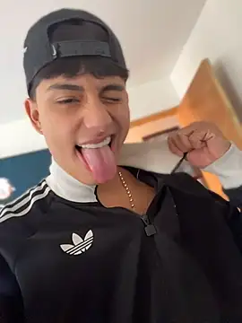 عرض كام Lander_Cruz