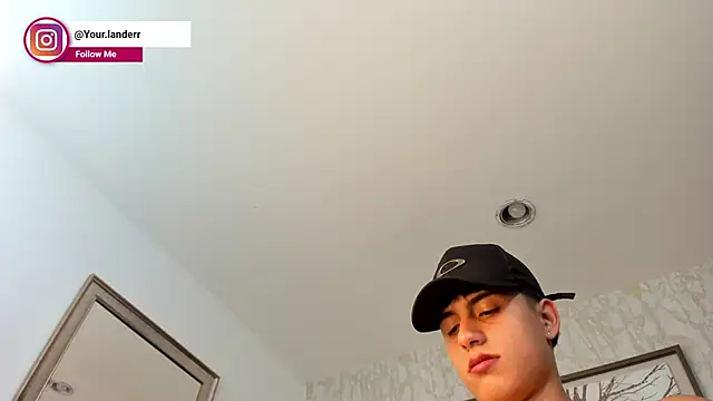 הופעת וובקאם של Lander_Cruz