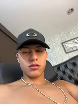 Lander_Cruz Pertunjukan Webcam