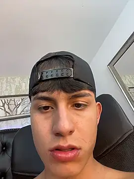 Lander_Cruz 网络视  讯表演