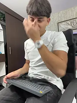 Lander_Cruz 在線直播表演
