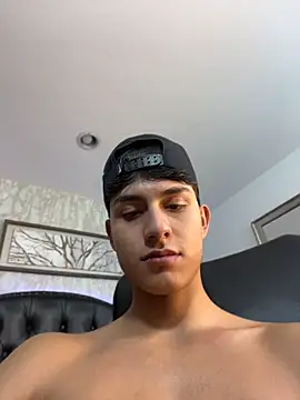 Lander_Cruz's Webcam Show