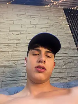 Show modela Lander_Cruz na web-kameri